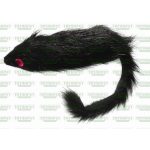 Szőrös szürke egér- cicajáték